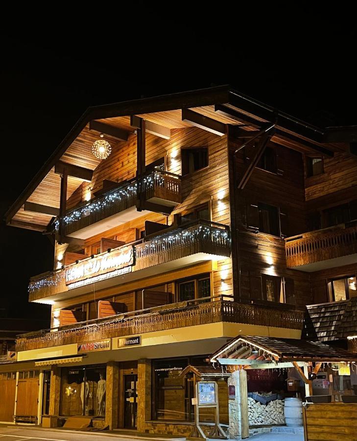 Hotel Et Spa Le Vermont เลอกรองด์บอร์นอง ภายนอก รูปภาพ